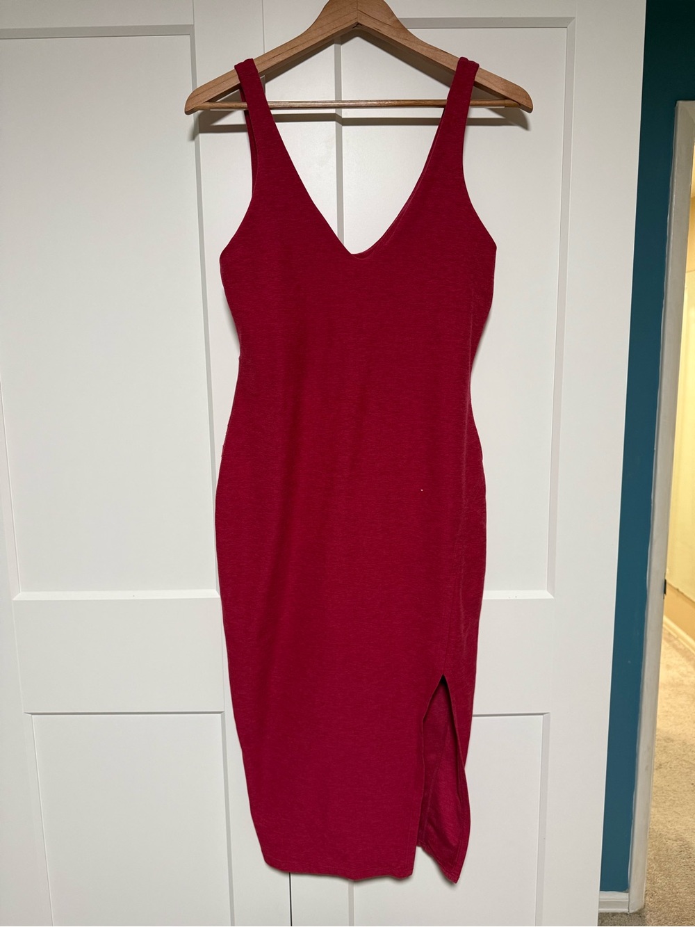 Beyond Yoga Pink/Fuchsia V-Neck Bodycon Dress with Side Slit size M